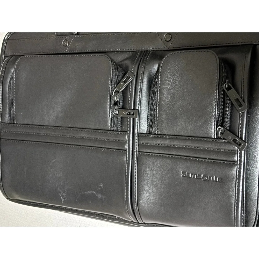 Samsonite black faux